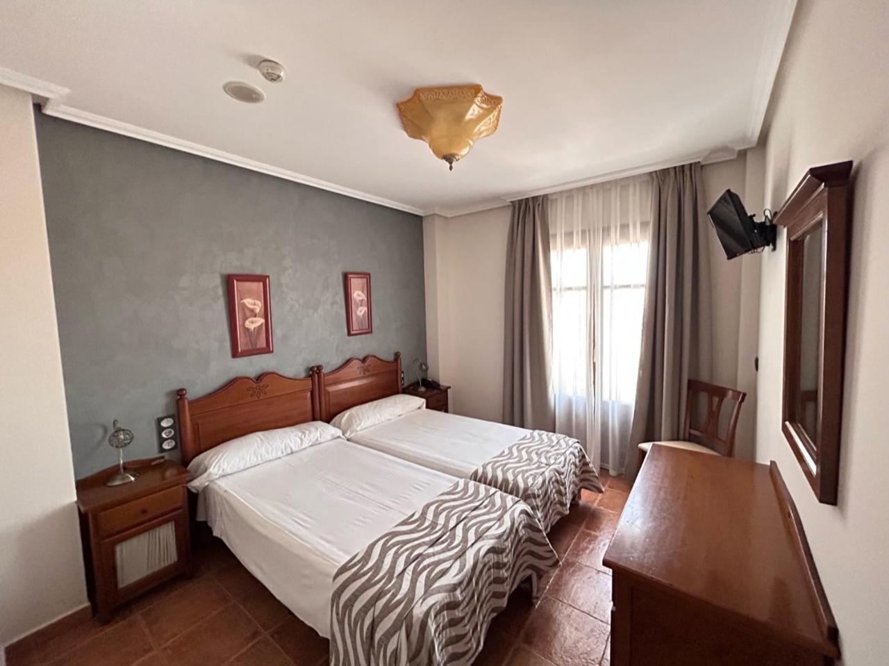 Hostal Posada Entrevinas Valdepeñas Eksteriør bilde