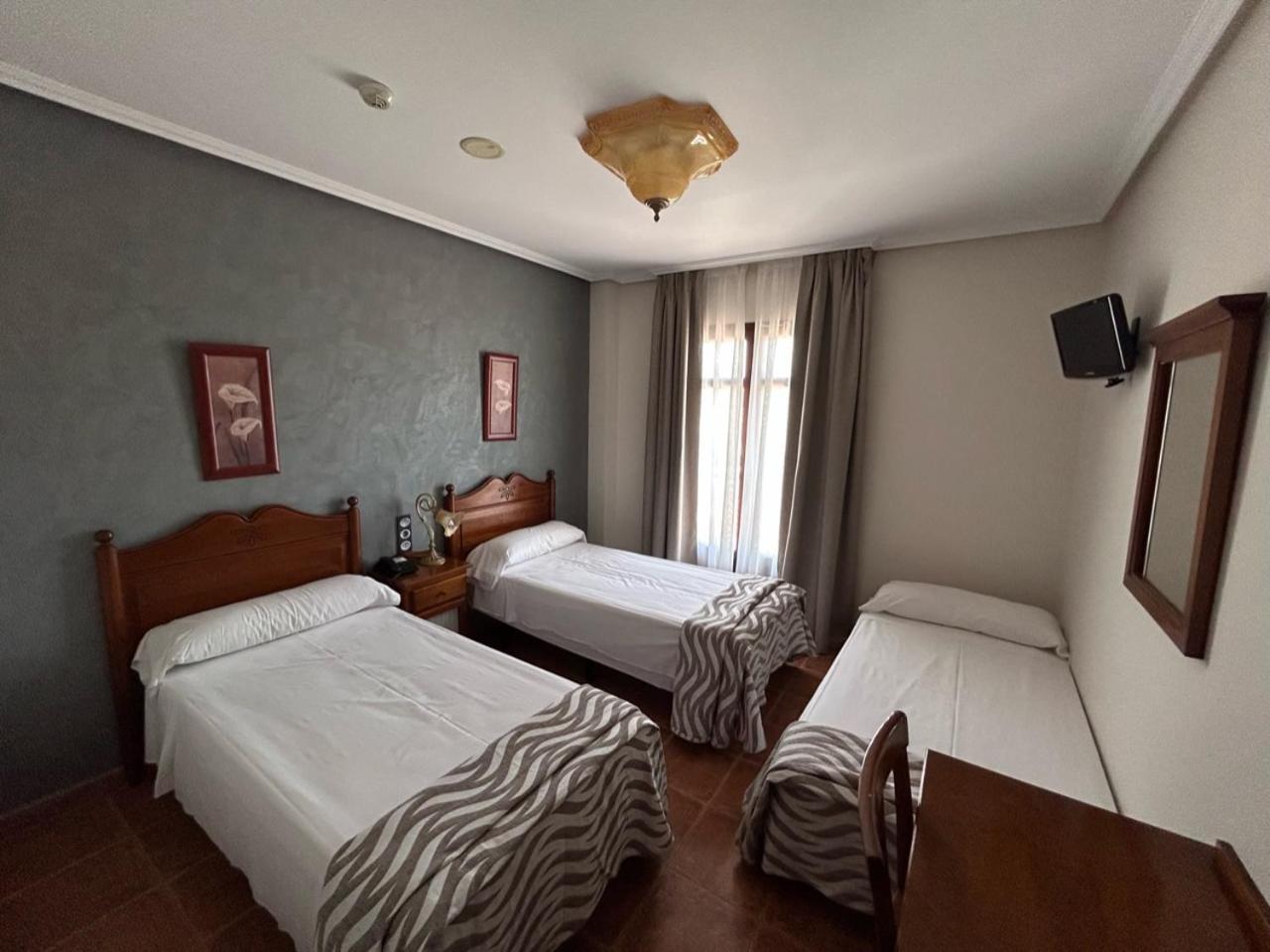 Hostal Posada Entrevinas Valdepeñas Eksteriør bilde